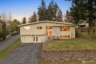 19714 Ashworth Ave N, Shoreline, WA 98133