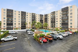2901 26th St W Unit 317, Bradenton, FL 34205