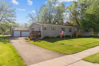 227 Cedar St, Ripon, WI 54971