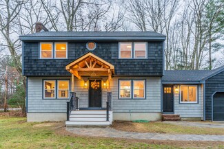 10 Rock Pond Rd, Windham, NH 03087