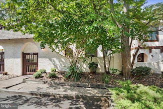 130 Five Crown Royal, Marlton, NJ 08053