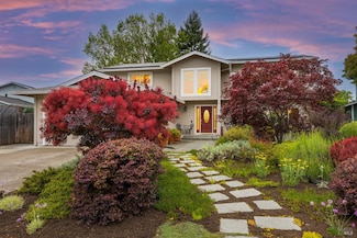 750 Holly Ave, Rohnert Park, CA 94928