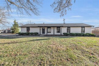 4623 Blue Ridge Blvd, Kansas City, MO 64133