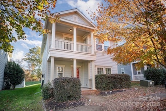 14140 Holly Springs Dr, Huntersville, NC 28078