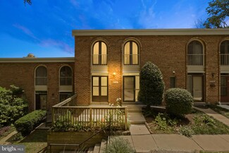 5741 N Kings Hwy Unit 363, Alexandria, VA 22303