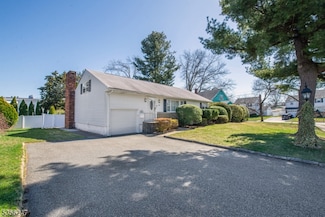 8 Avondale Ave, Clifton, NJ 07013