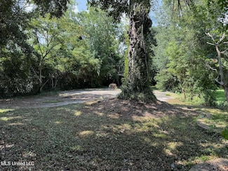 3320 11th St, Gulfport, MS 39501