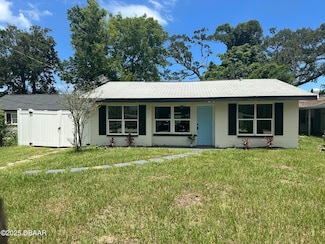 1135 Holly Ave, Daytona Beach, FL 32117
