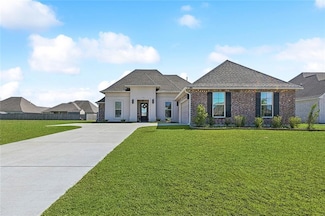 8876 Windlake Dr, Dennis Mills, LA 70726