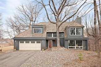 1960 Trillium Ct, Victoria, MN 55386