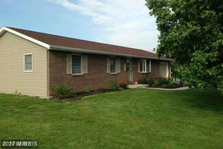 9140 Tea Dr, Mercersburg, PA 17236