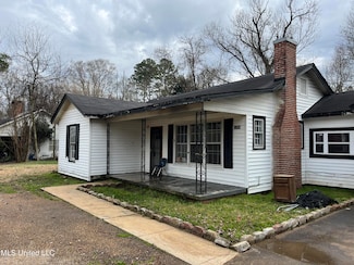 1289 South St, Grenada, MS 38901