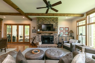 224 Logging Horse Rd Unit C-101, Burnsville, NC 28714