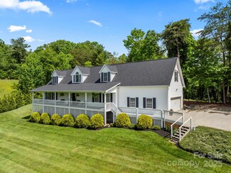 642 Bull Creek Rd, Mars Hill, NC 28754