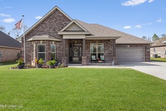 10475 Autumn Dr, Gulfport, MS 39503