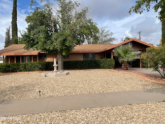 10028 Cork Dr, El Paso, TX 79925