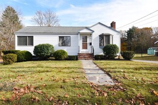 482 Salem St, Rockland, MA 02370