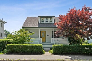 582 Sawyer St, South Portland, ME 04106