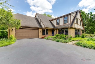 1 Fox Trail, Lincolnshire, IL 60069