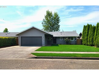 734 Driftwood Dr, Eugene, OR 97402