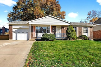 1682 Yellowglen Dr, Cincinnati, OH 45255