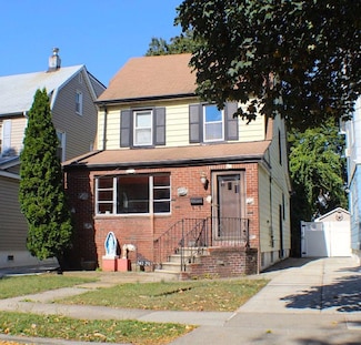 248-29 88th Rd, Bellerose, NY 11426
