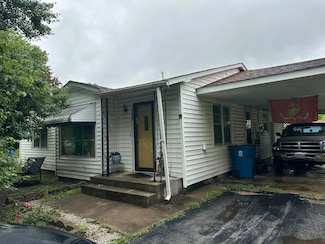 1003 Adams Ave, Seneca, MO 64865