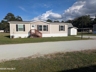 1118 Old Tar Landing Rd, Jacksonville, NC 28540