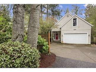 16855 Fernwood Dr, Lake Oswego, OR 97034