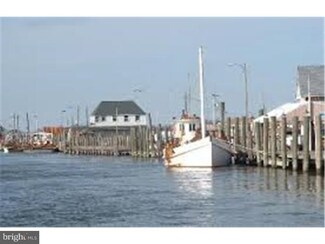 14 N Bayshore Dr, Frederica, DE 19946