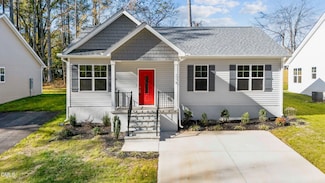 218 E College St, Franklinton, NC 27525