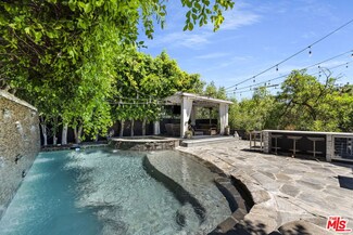 4048 Sumac Dr, Sherman Oaks, CA 91403