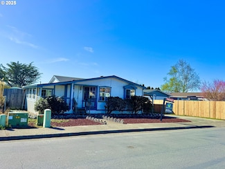 98147 W Nelson Dr, Brookings, OR 97415