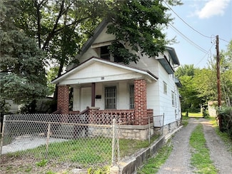 812 Tenny Ave, Kansas City, KS 66101
