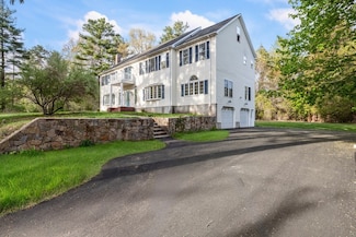 24 Bates St, Mendon, MA 01756