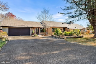 13 Ringfield Rd, Chadds Ford, PA 19317