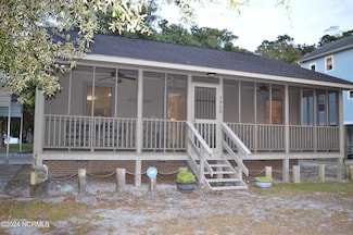 3908 Cross St SE, Bolivia, NC 28422
