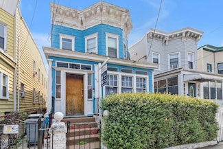 33-17 98th St, Flushing, NY 11368