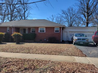 4711 Monument Ave, Richmond, VA 23230