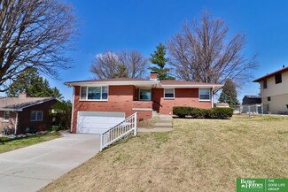 4664 Drexel St, Omaha, NE 68117