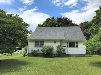 233 E 3rd St, Wind Gap, PA 18091