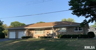 807 NW 7th Ave, Galva, IL 61434
