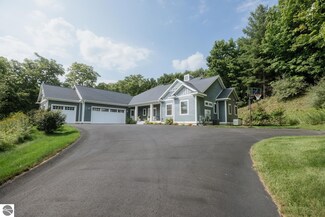3774 Jefferson Rd, Traverse City, MI 49684