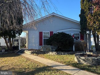 103 Goldenrod Crossing E Unit E, New Hope, PA 18938