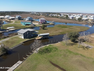 250 Tarpon Dr, Bay Saint Louis, MS 39520