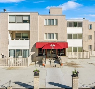 520 Meredith Ln Unit 309, Cuyahoga Falls, OH 44223