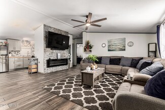 33 E Libby St, Phoenix, AZ 85022
