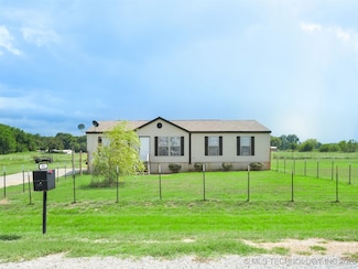 10931 Olive Tree Ln, Marietta, OK 73448