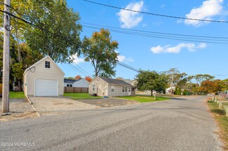 19 Coast Dr, Brick, NJ 08723
