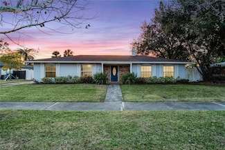 1818 Foxboro Dr, Orlando, FL 32812